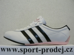 Boty adidas Akipo W